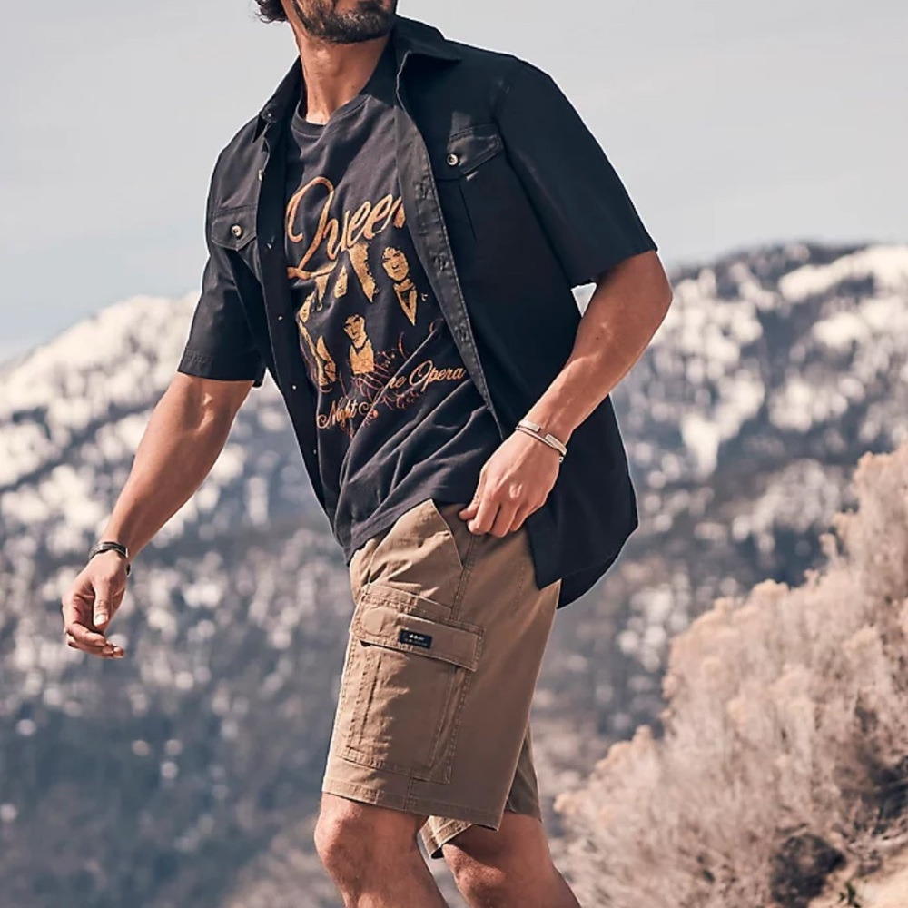Wrangler Men's Brown Cargo Shorts - Kangaroo